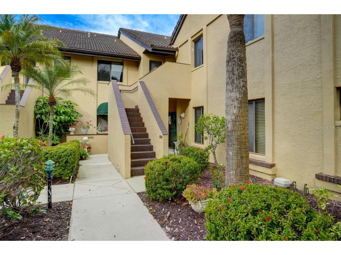 5724 Ashton Lake Drive #14 Sarasota FL 34231 A4596727 image1