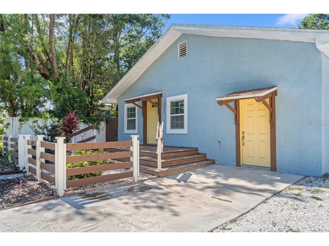 5724 Casson Avenue New Port Richey FL 34652 W7876574 image1