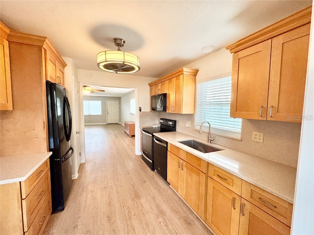 5725 12th Avenue N #201D Saint Petersburg FL 33710 TB8444841 image10