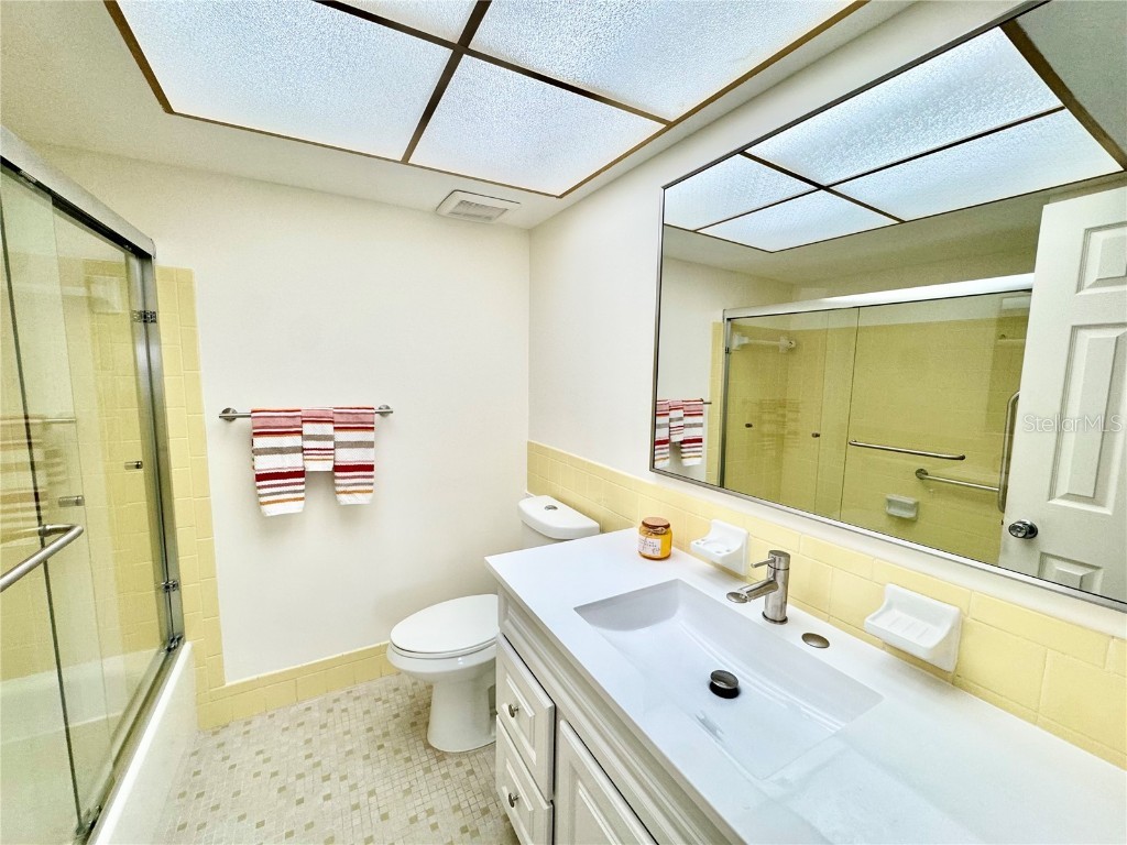 5725 12th Avenue N #201D Saint Petersburg FL 33710 TB8444841 image17