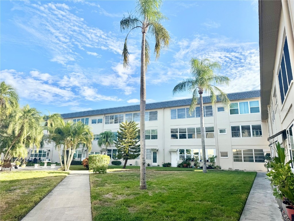 5725 12th Avenue N #201D Saint Petersburg FL 33710 TB8444841 image20