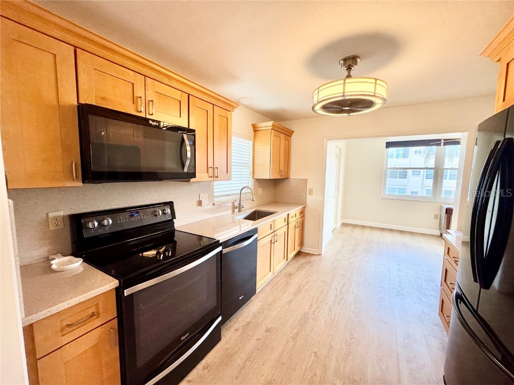 5725 12th Avenue N #201D Saint Petersburg FL 33710 TB8444841 image8