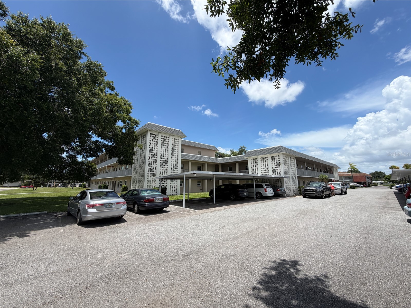 5725 12th Avenue N #306D Saint Petersburg FL 33710 TB8526042 image2