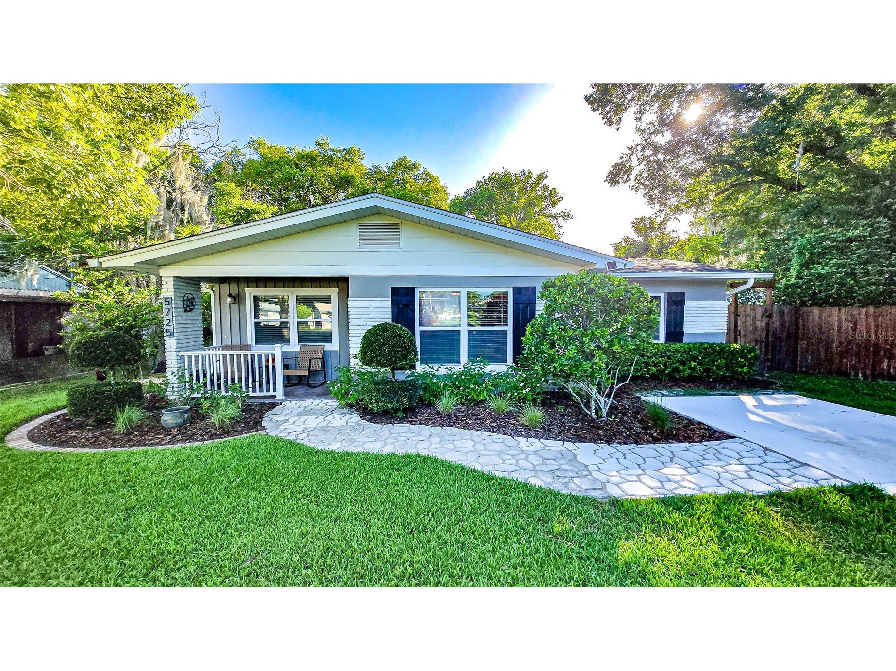 5725 14th Street Zephyrhills FL 33542 TB8527848 image1