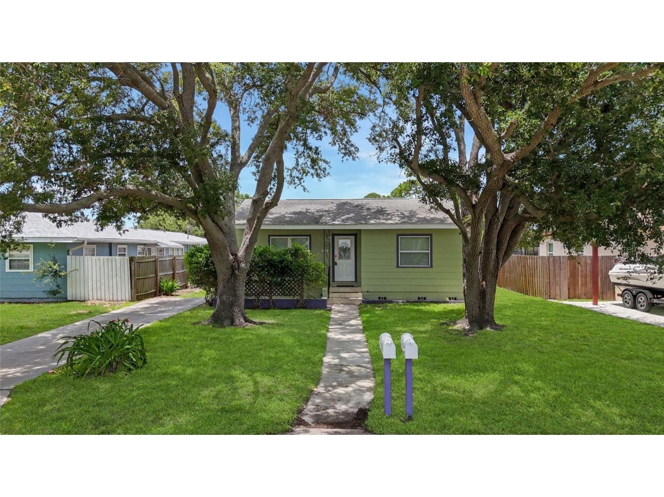 5725 18th Avenue S Gulfport FL 33707 TB8396171 image1