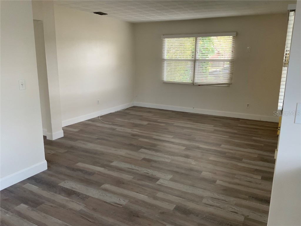 5725 3rd Avenue N Saint Petersburg FL 33710 TB8449501 image5