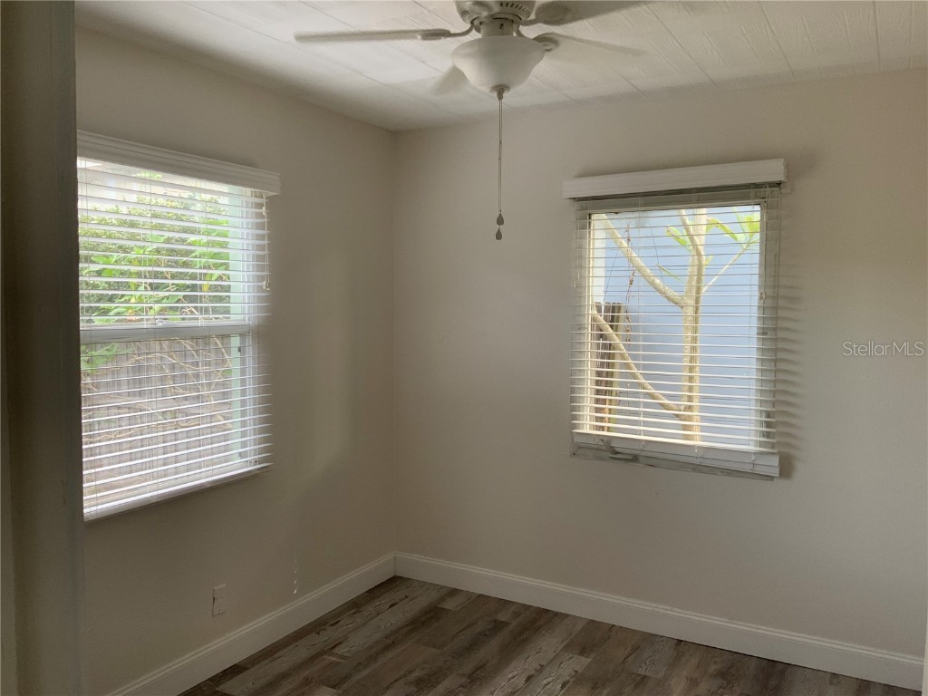 5725 3rd Avenue N Saint Petersburg FL 33710 TB8449501 image8