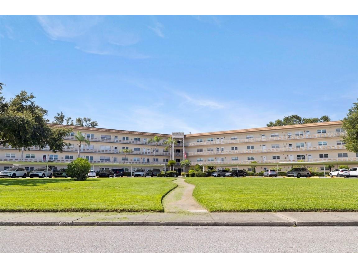 5725 80th Street N #301 Saint Petersburg FL 33709 TB8397578 image1