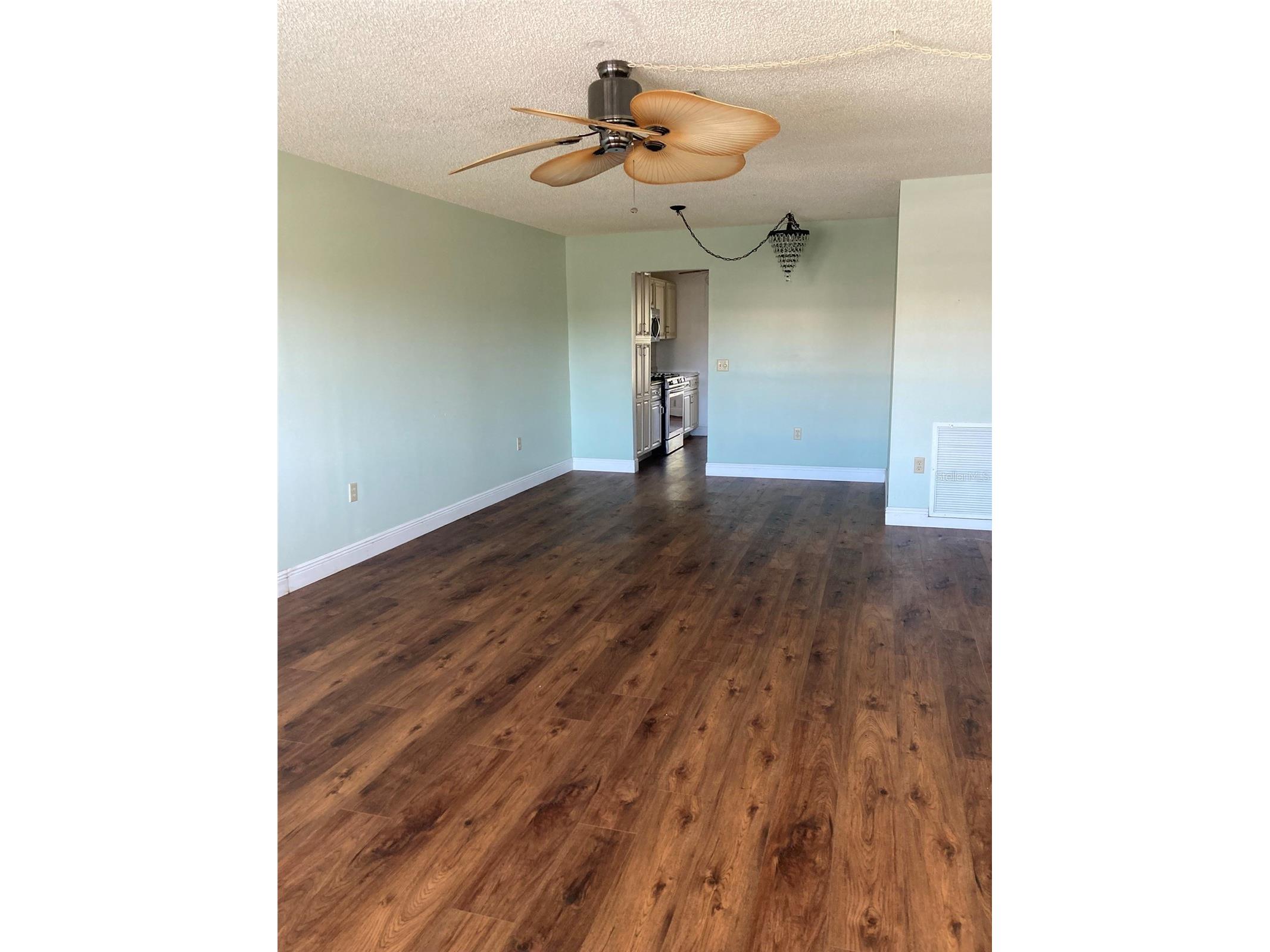 5725 80th Street N #315 Saint Petersburg FL 33709 TB8469687 image40