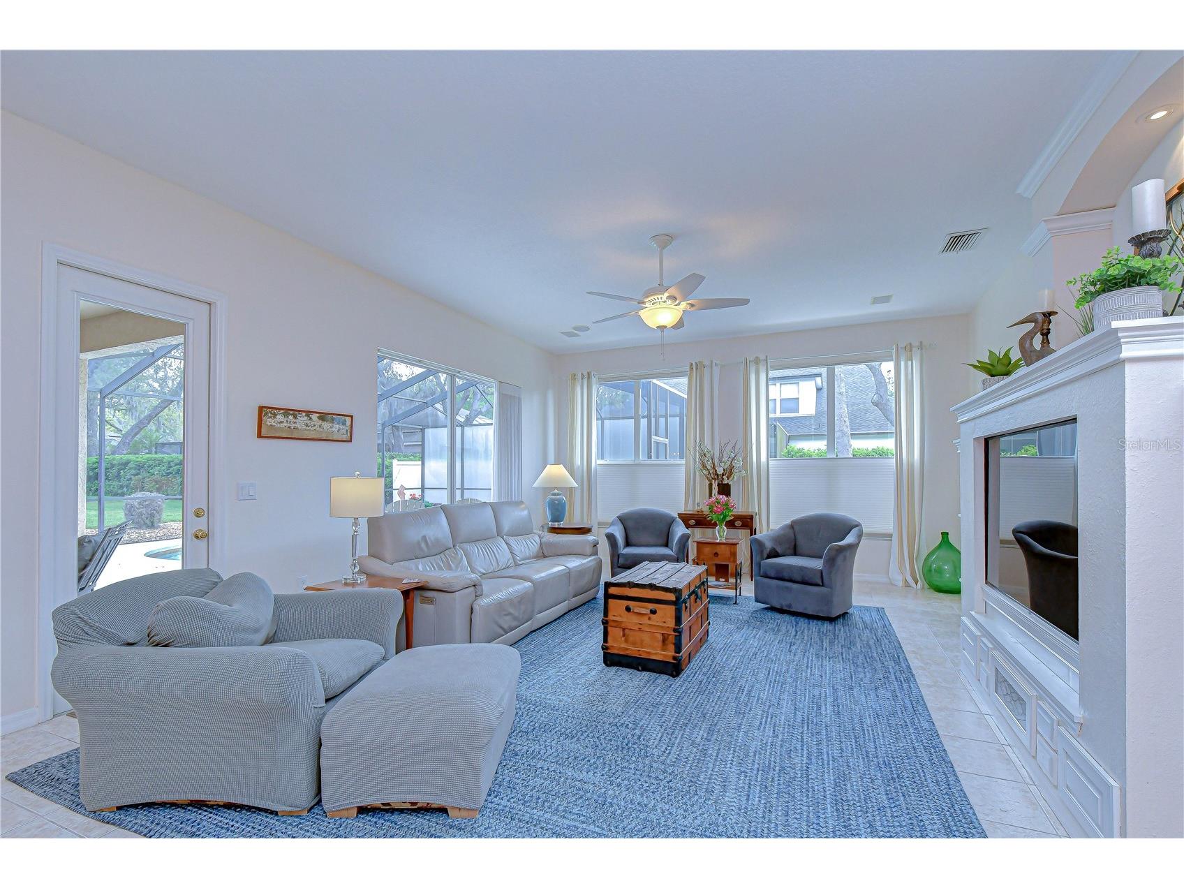 5725 Eaglemount Circle Lithia FL 33547 TB8493668 image14