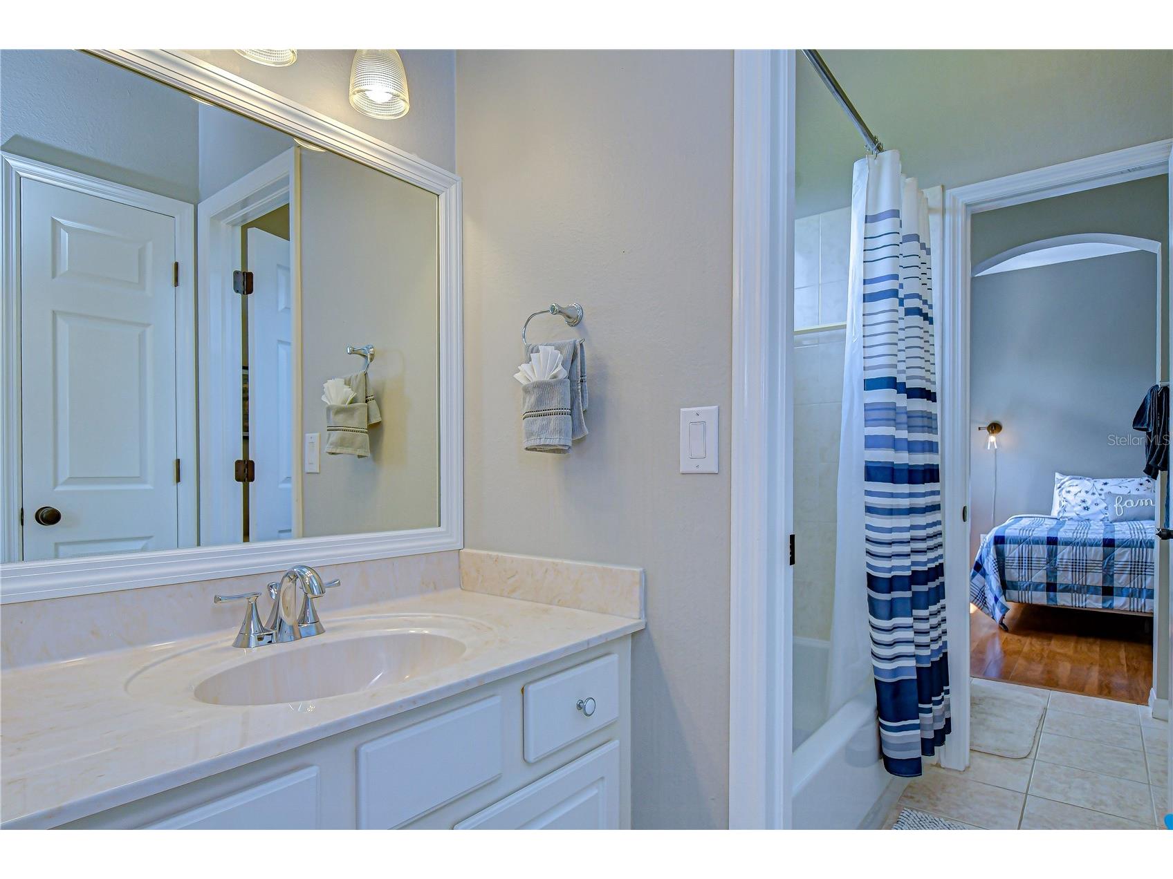 5725 Eaglemount Circle Lithia FL 33547 TB8493668 image24