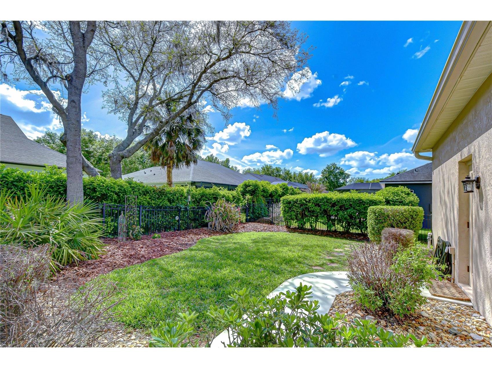 5725 Eaglemount Circle Lithia FL 33547 TB8493668 image3