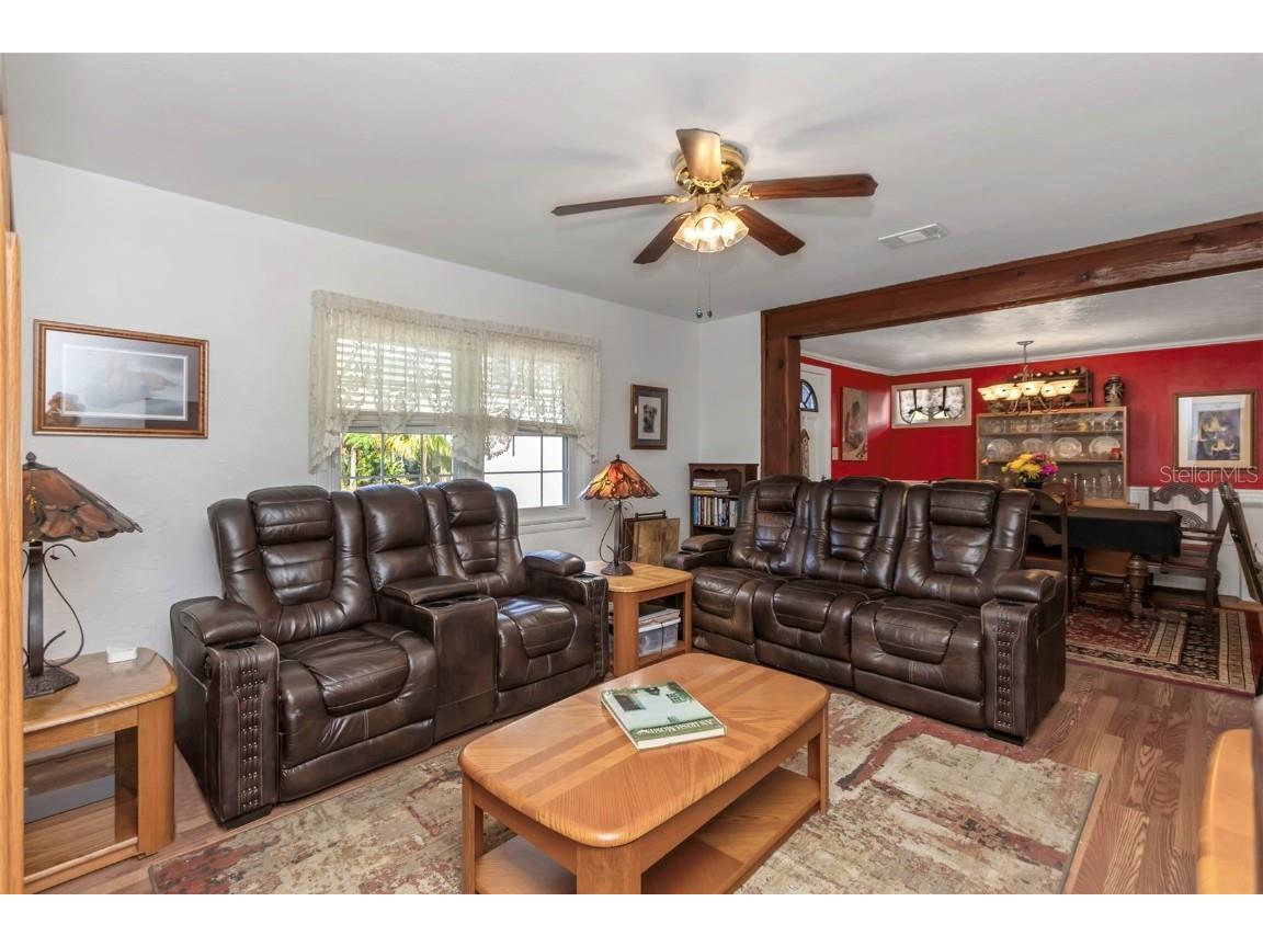 5726 13th Avenue S Gulfport FL 33707 TB8448128 image7