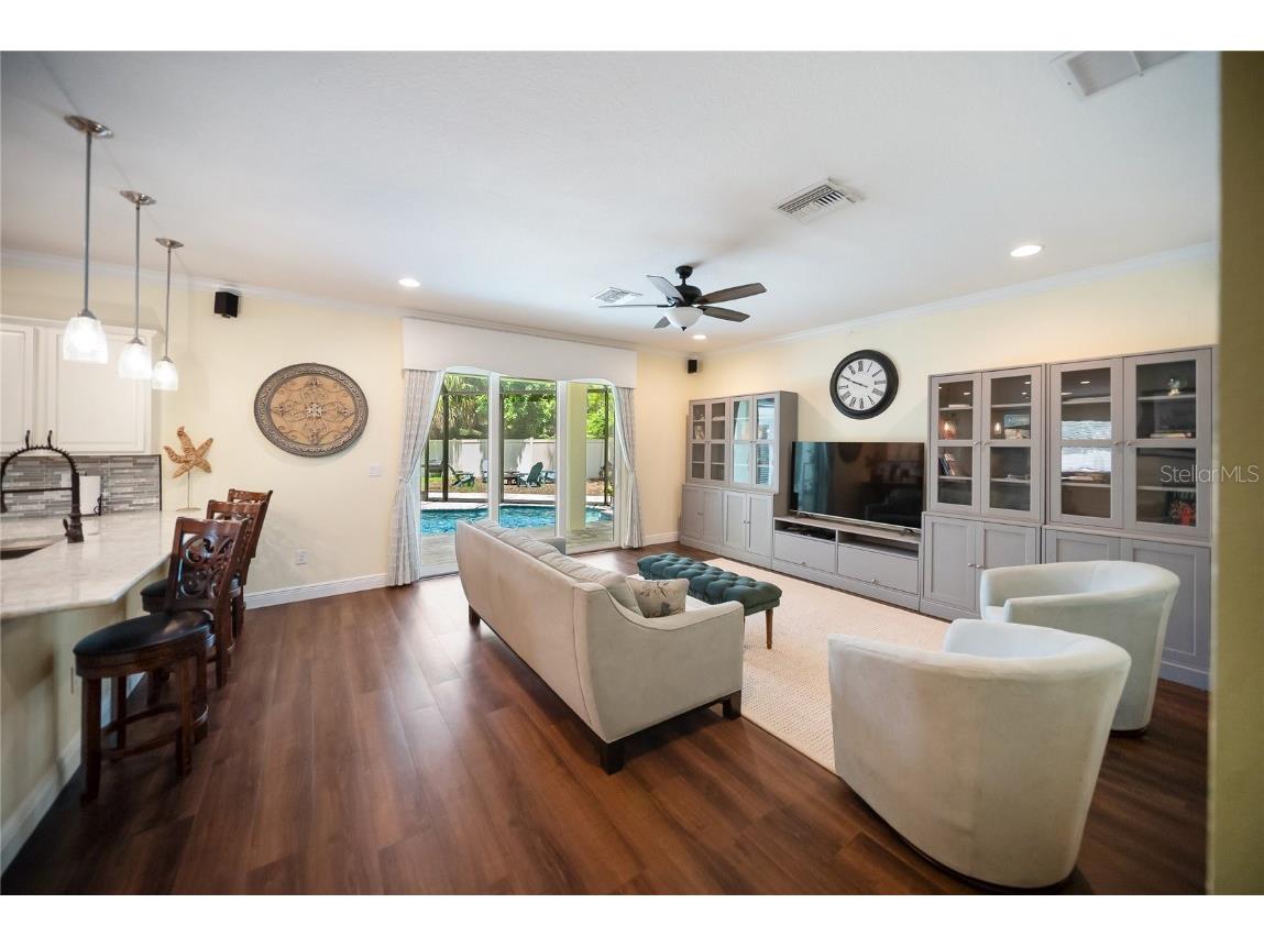 5726 Aaron Court Sarasota FL 34232 A4658566 image10