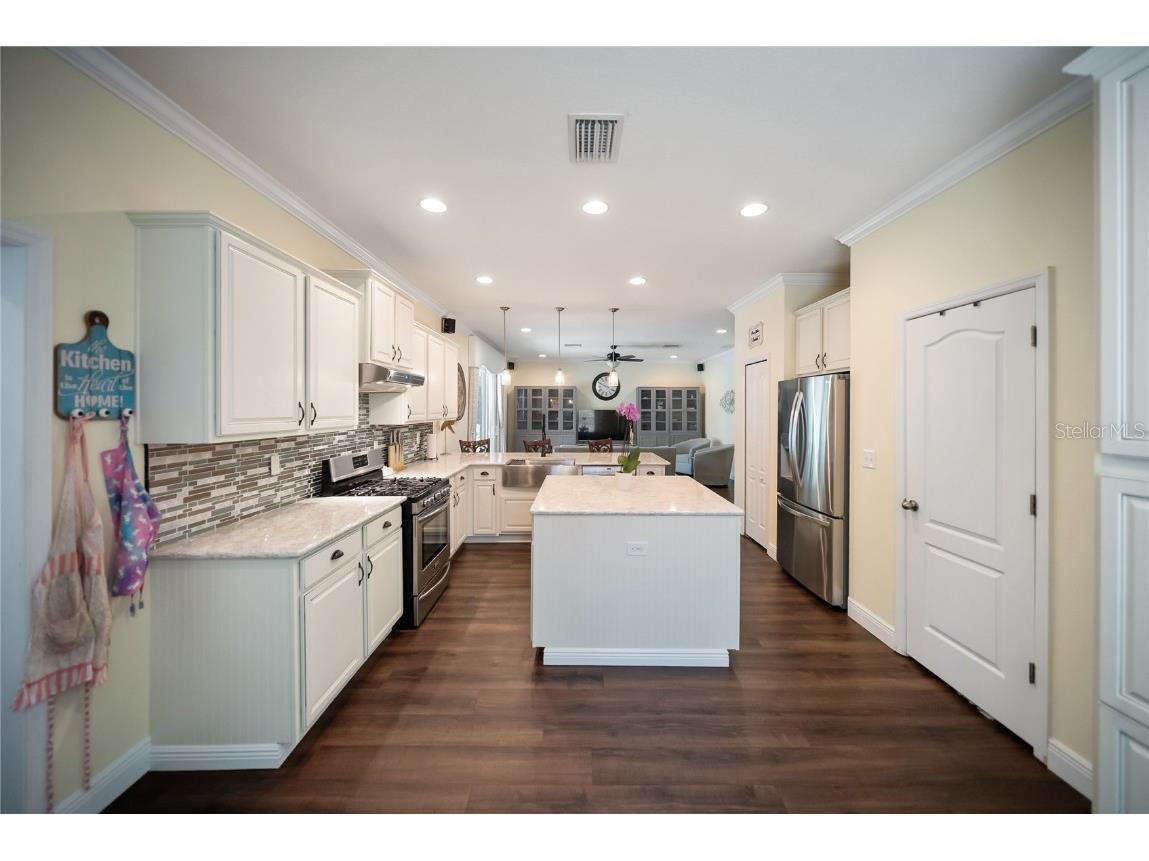 5726 Aaron Court Sarasota FL 34232 A4658566 image13