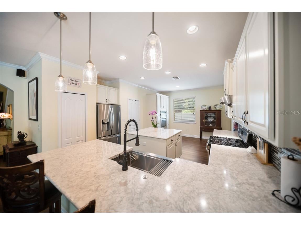 5726 Aaron Court Sarasota FL 34232 A4658566 image3