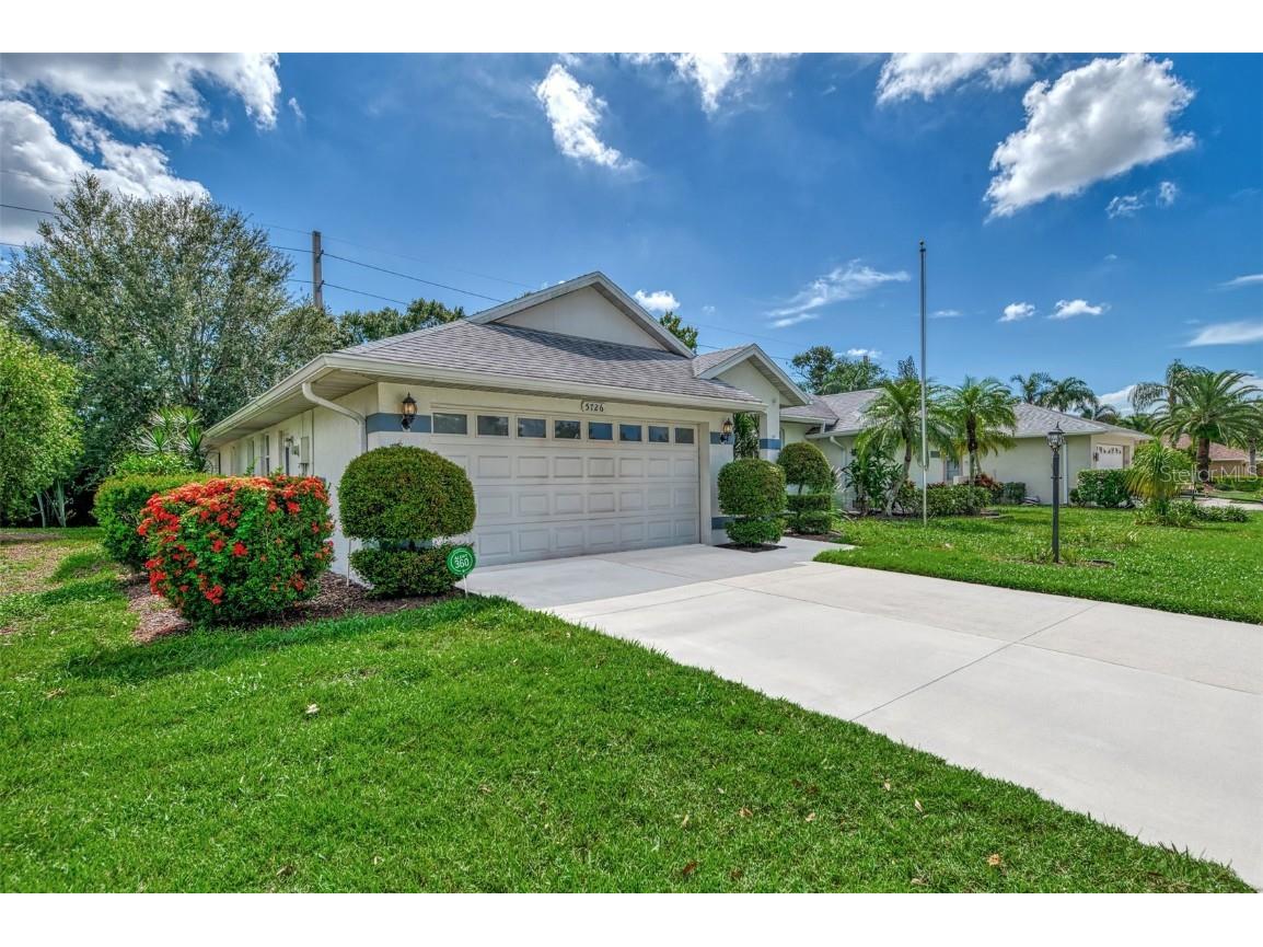 5726 Stone Pointe Drive Sarasota FL 34233 A4625341 image1