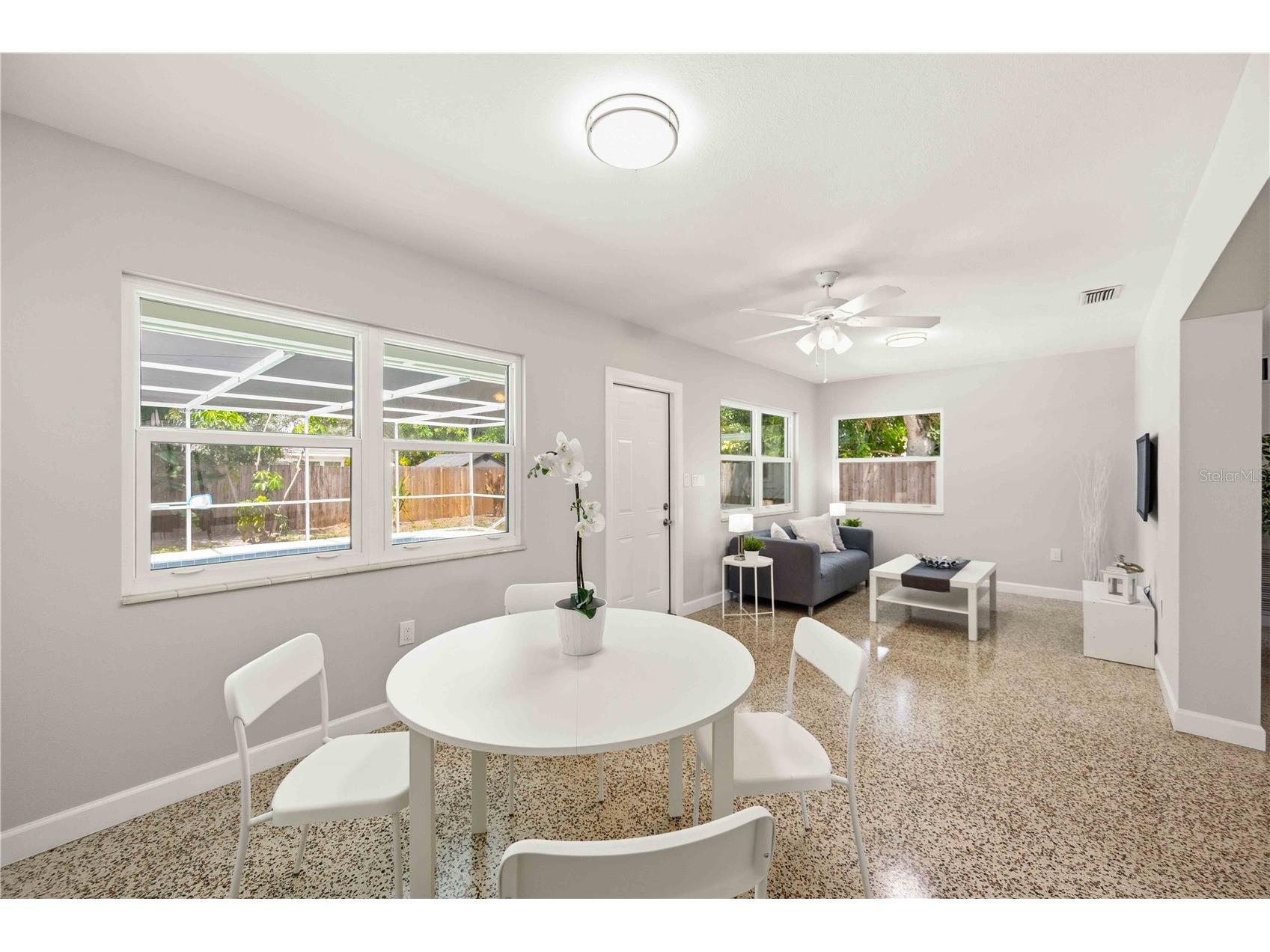 5726 Waneta Place Sarasota FL 34231 A4697396 image13