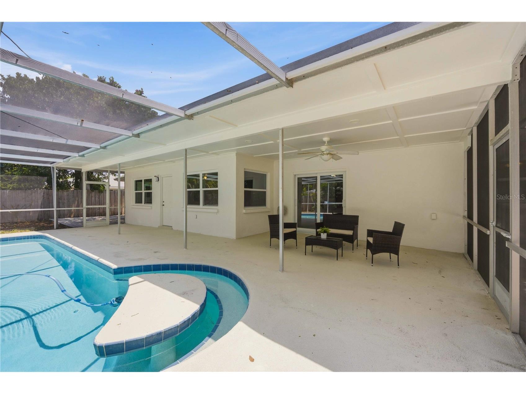 5726 Waneta Place Sarasota FL 34231 A4697396 image41