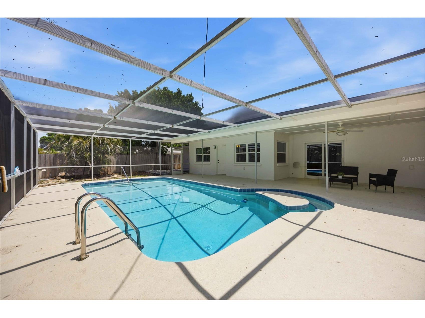 5726 Waneta Place Sarasota FL 34231 A4697396 image42
