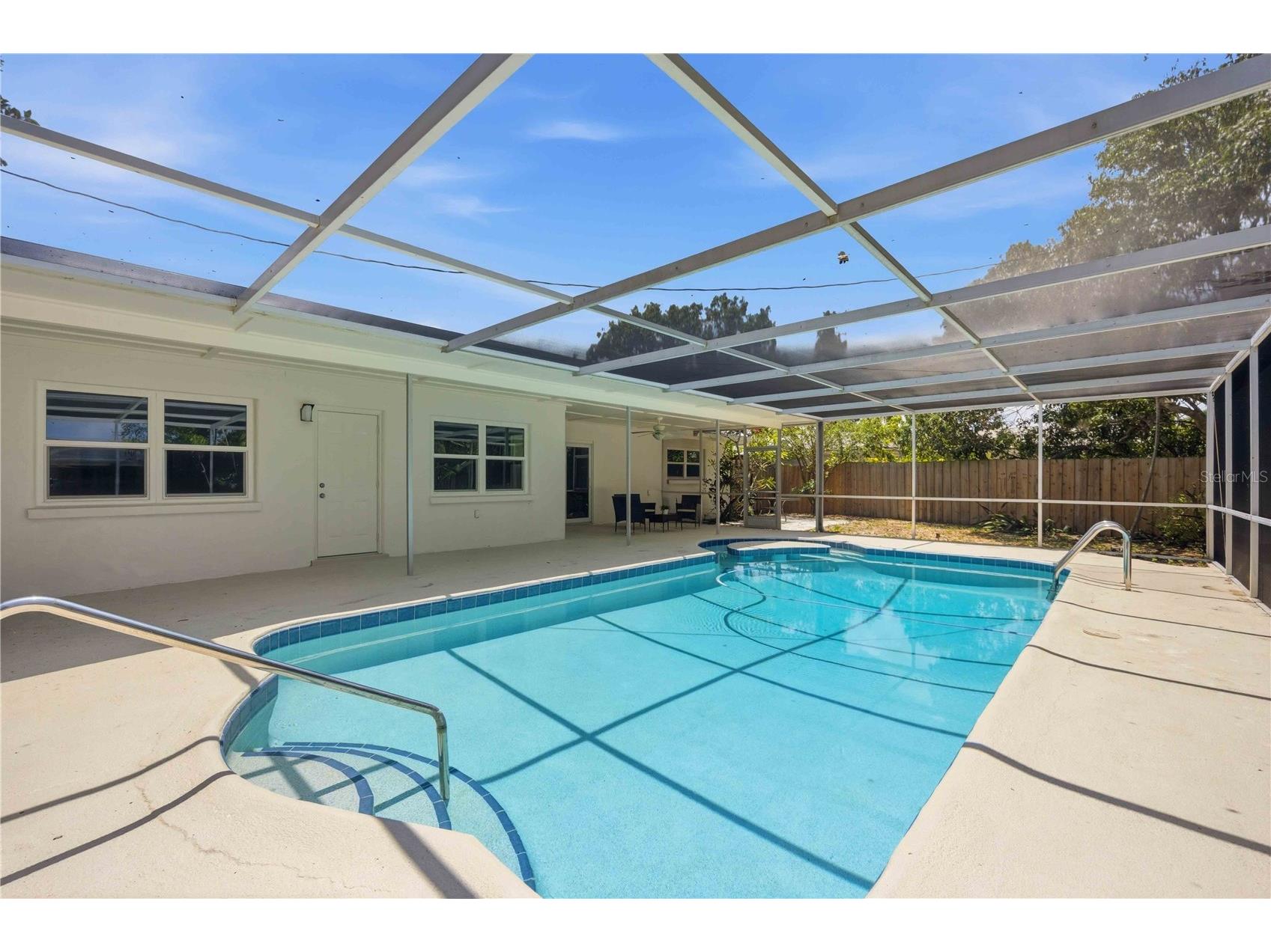5726 Waneta Place Sarasota FL 34231 A4697396 image43