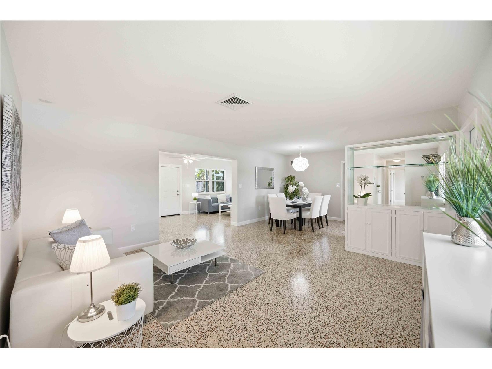 5726 Waneta Place Sarasota FL 34231 A4697396 image5