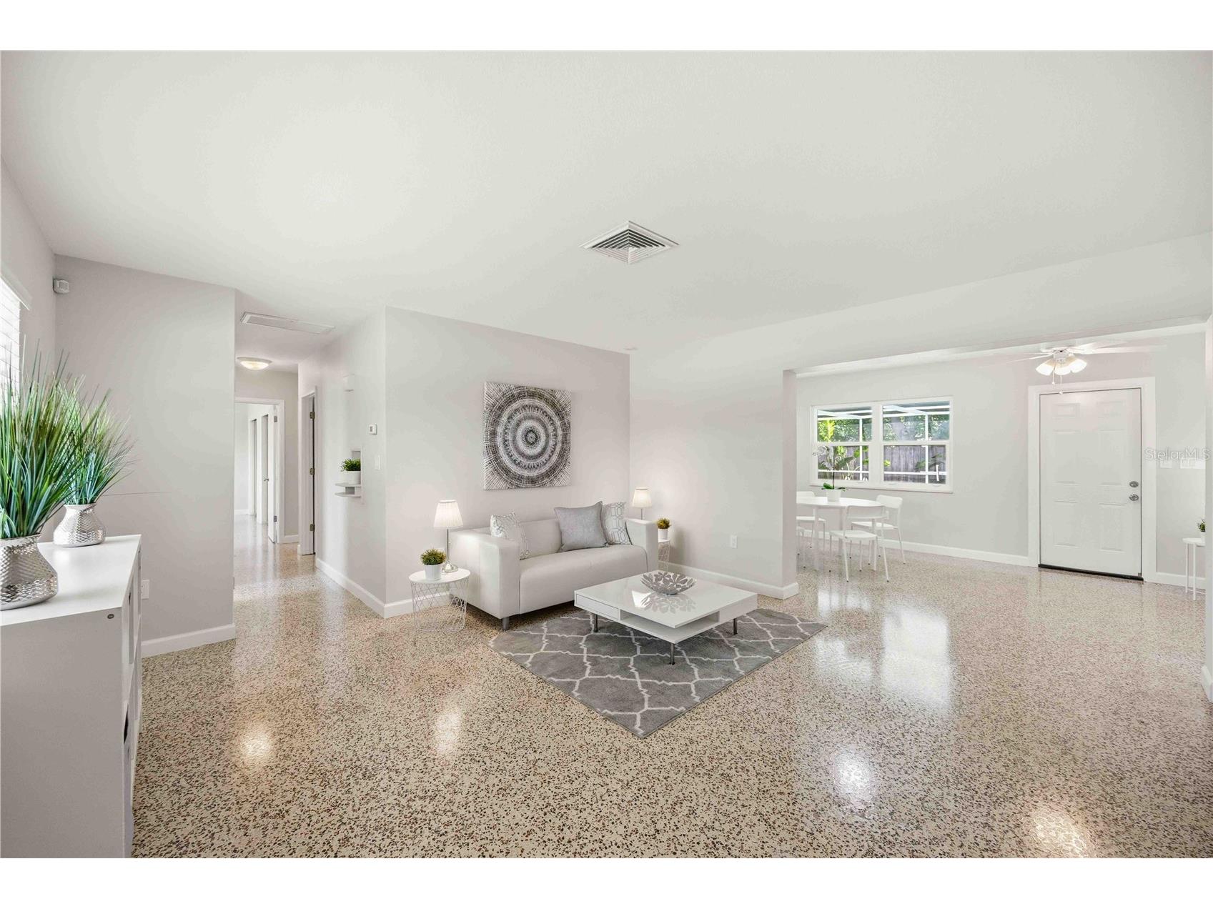 5726 Waneta Place Sarasota FL 34231 A4697396 image6