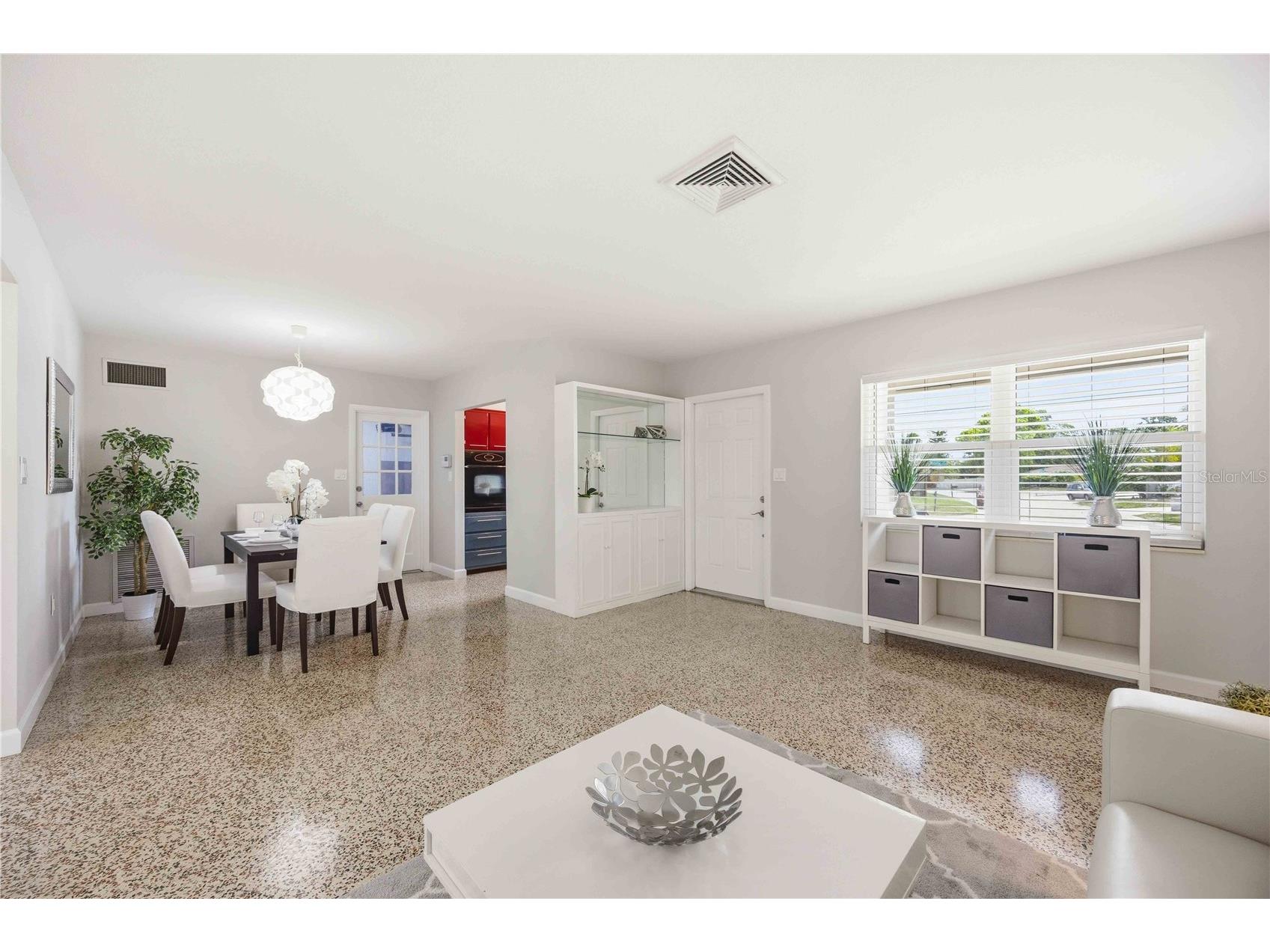5726 Waneta Place Sarasota FL 34231 A4697396 image8