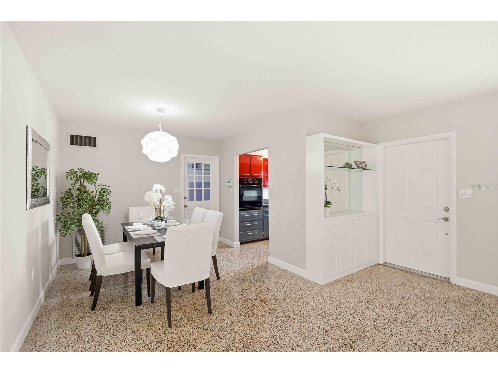 5726 Waneta Place Sarasota FL 34231 A4697396 image9