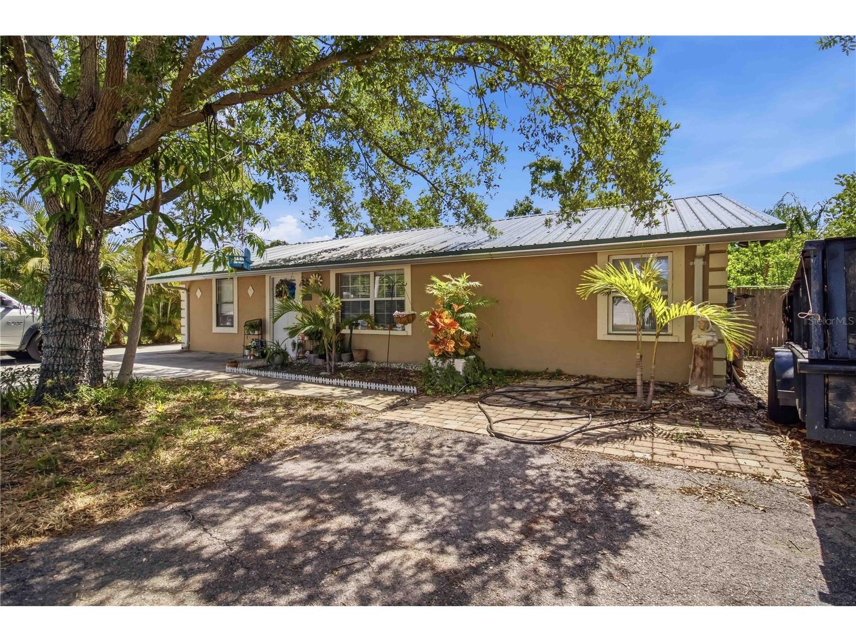 5727 11th Street E Bradenton FL 34203 A4693811 image1