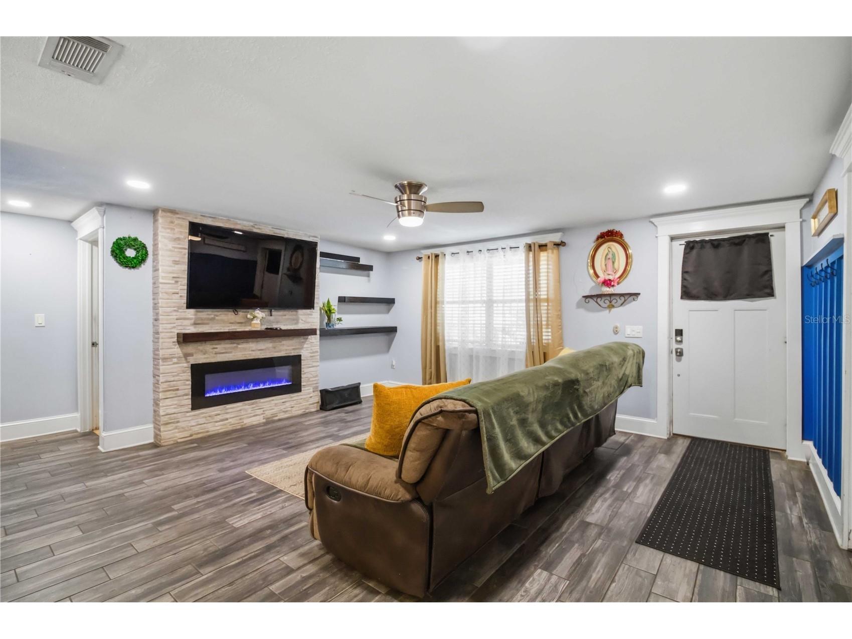 5727 11th Street E Bradenton FL 34203 A4693811 image8