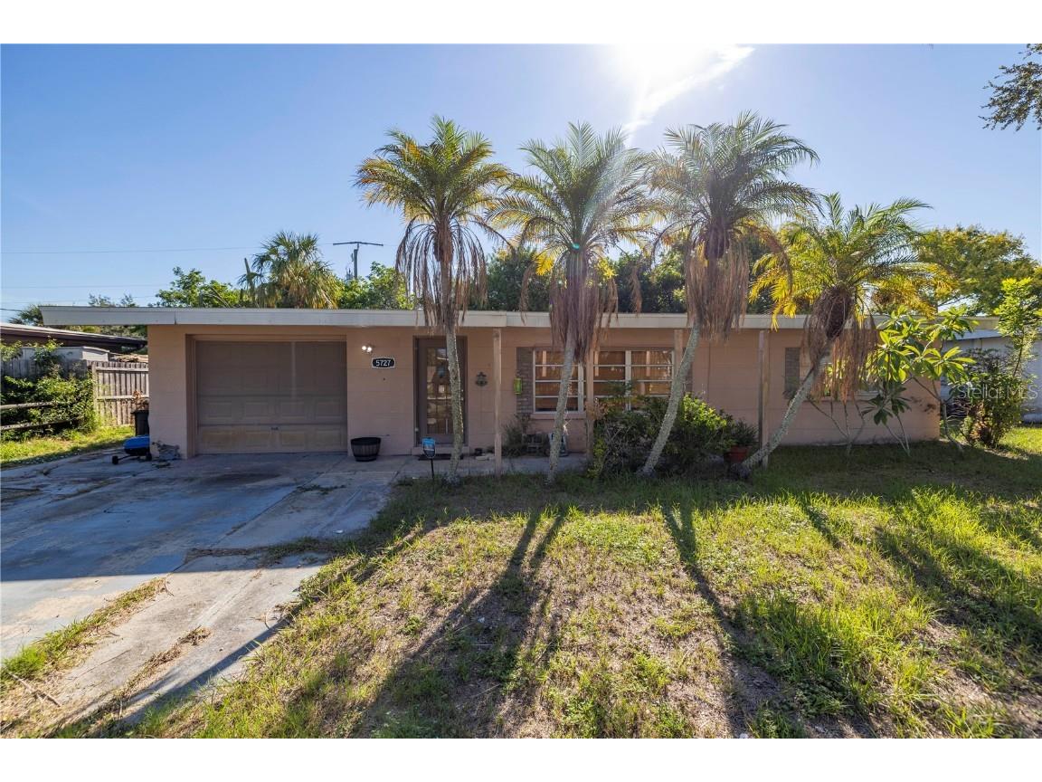 5727 24th Street W Bradenton FL 34207 A4583527 image1