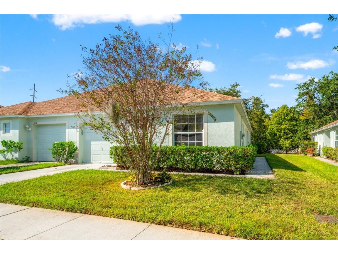 5727 Autumn Shire Drive Zephyrhills FL 33541 TB8443529 image1