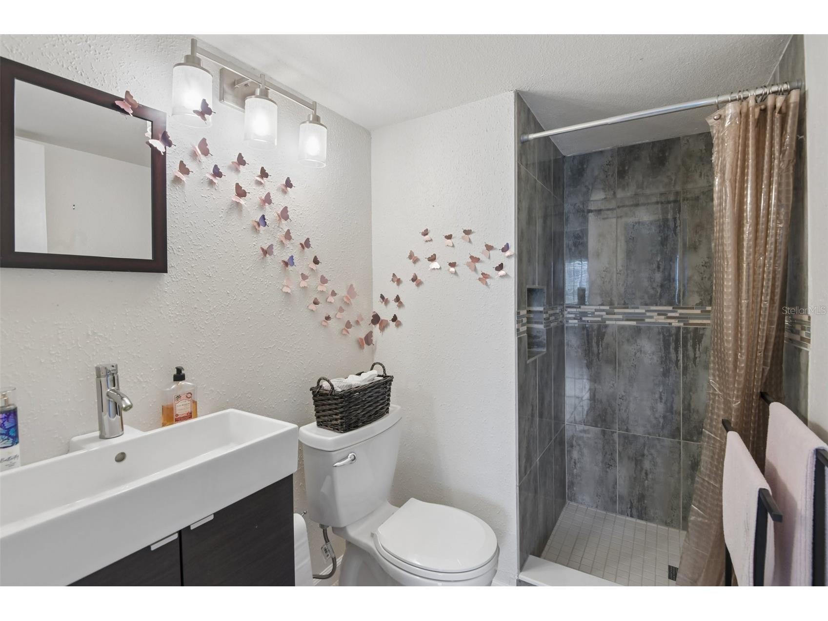 5727 Biscayne Court #209 New Port Richey FL 34652 OM725742 image10
