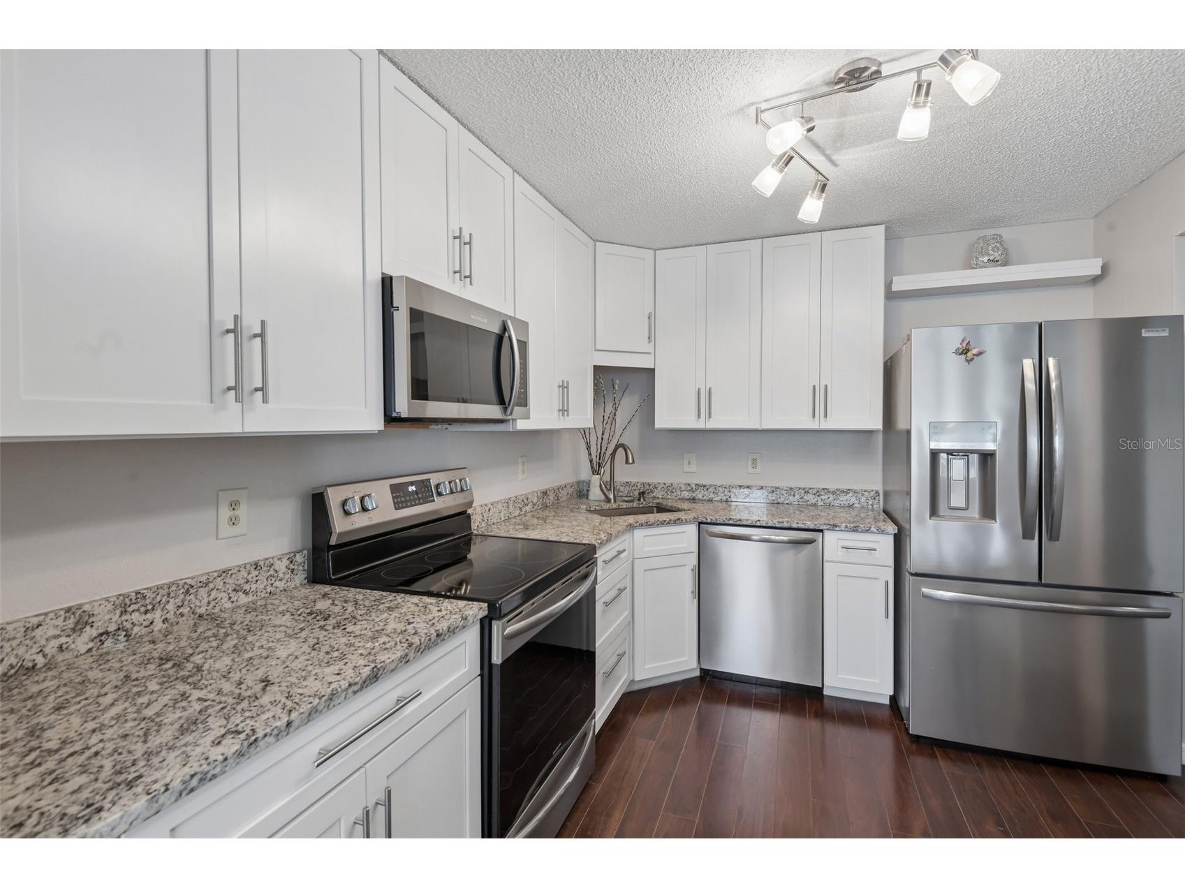 5727 Biscayne Court #209 New Port Richey FL 34652 OM725742 image6