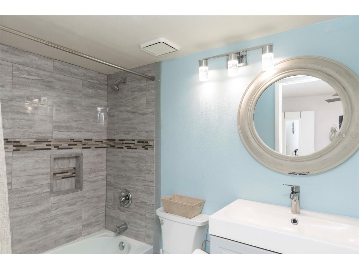 5727 Biscayne Court #209 New Port Richey FL 34652 W7880564 image23