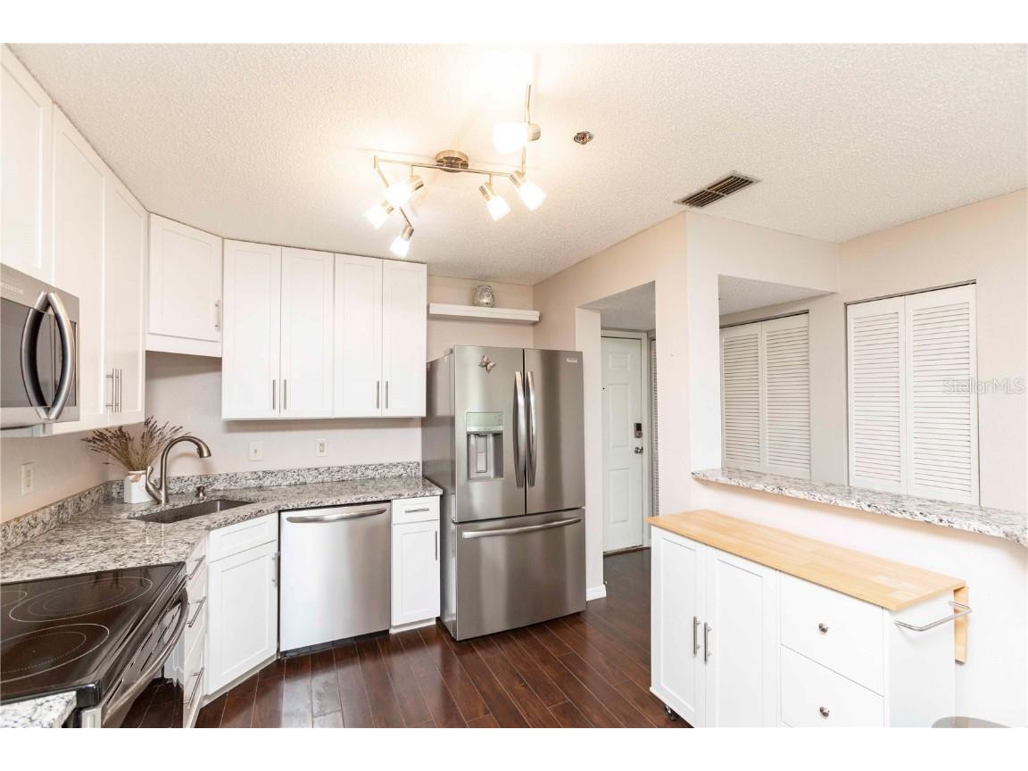 5727 Biscayne Court #209 New Port Richey FL 34652 W7880564 image5