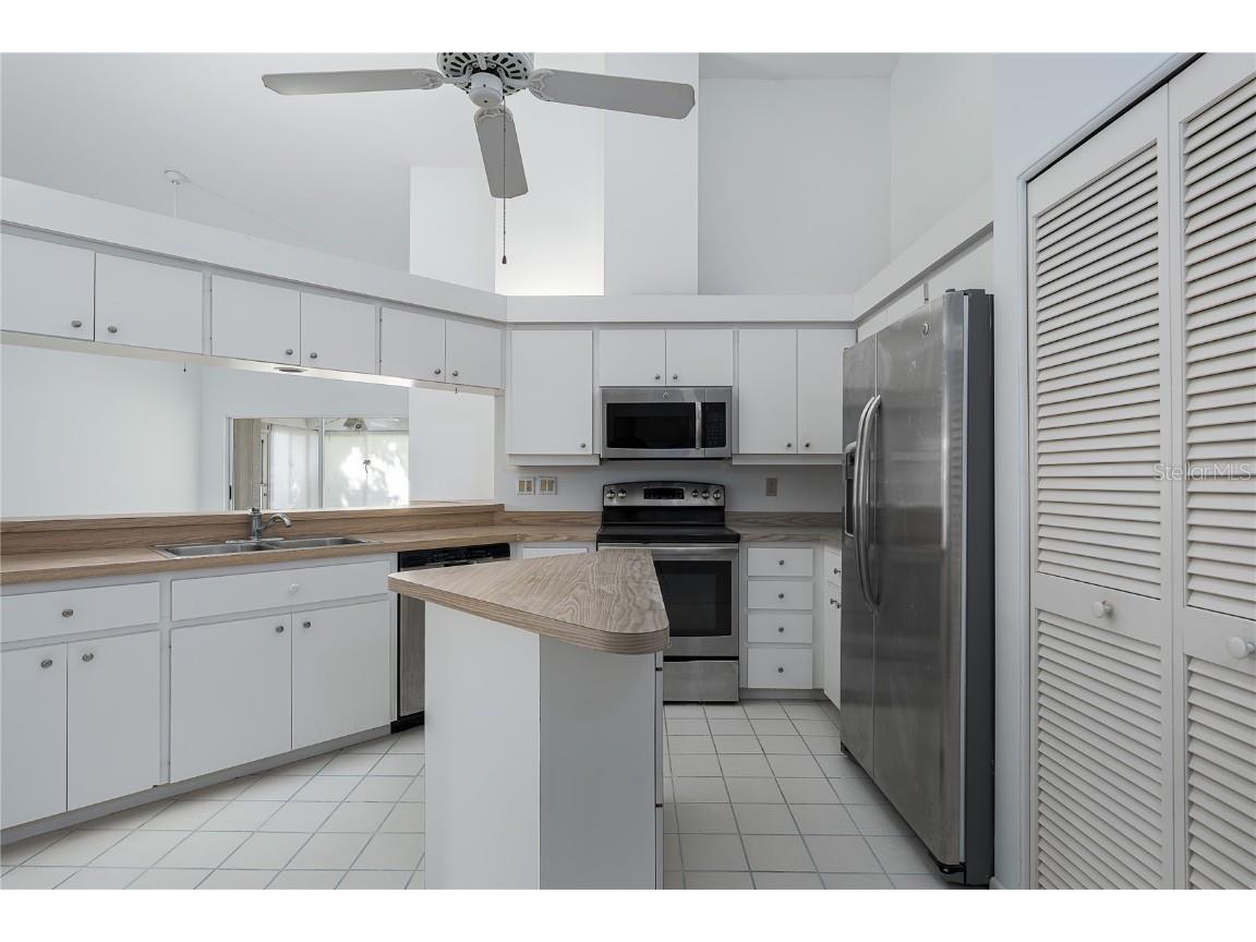 5727 Garden Lakes Palm Bradenton FL 34203 A4660492 image11