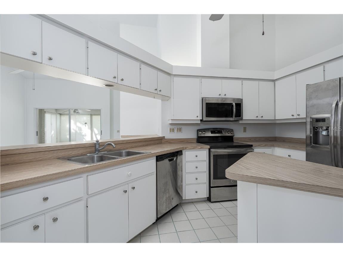 5727 Garden Lakes Palm Bradenton FL 34203 A4660492 image13