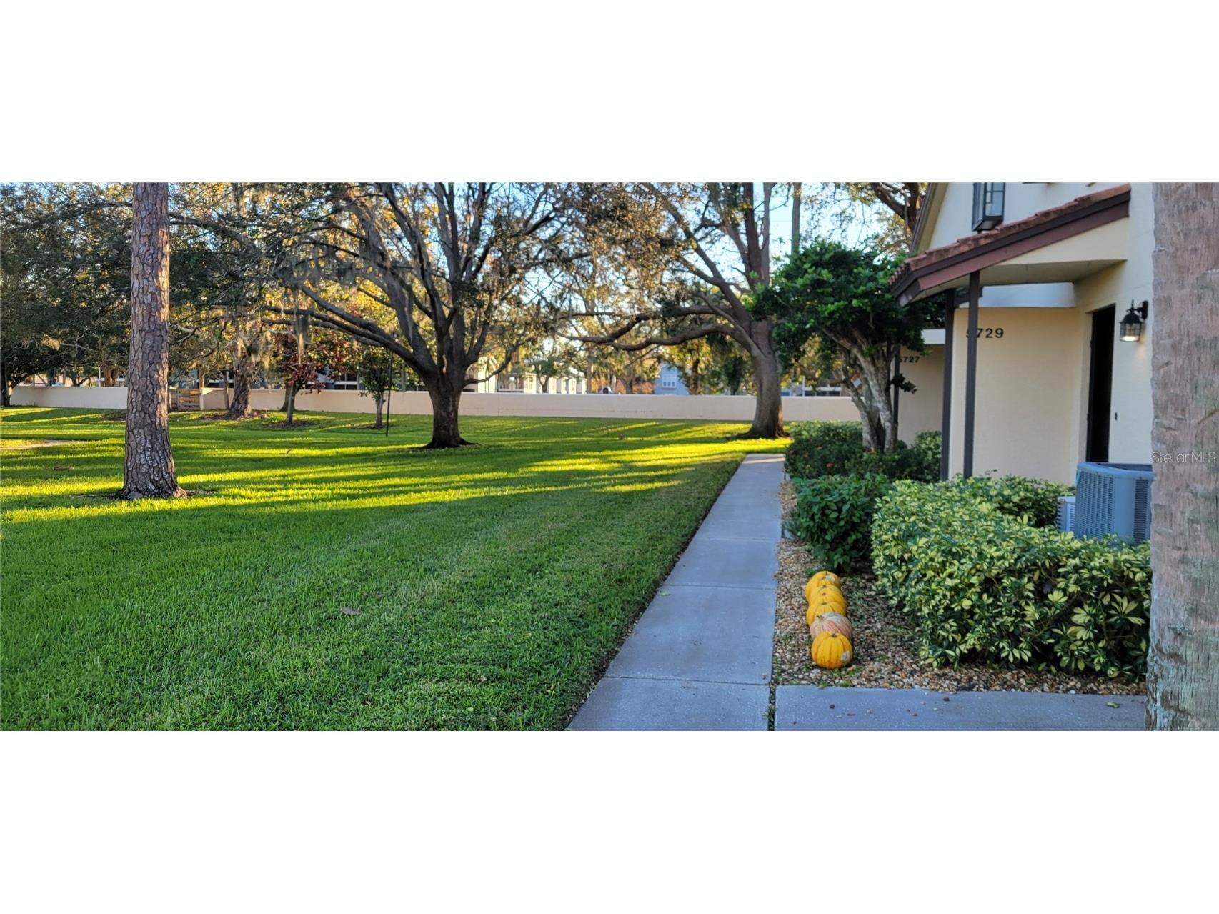 5727 Gardens Drive #5727 Sarasota FL 34243 A4630375 image1