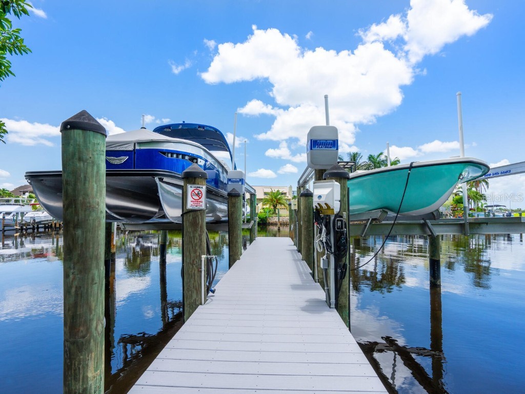 5727 Riegels Point Road Sarasota FL 34242 A4618421 image40