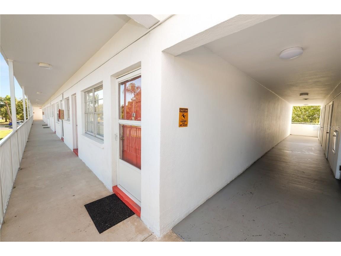 5728 14th Avenue N #205B Saint Petersburg FL 33710 TB8447845 image3