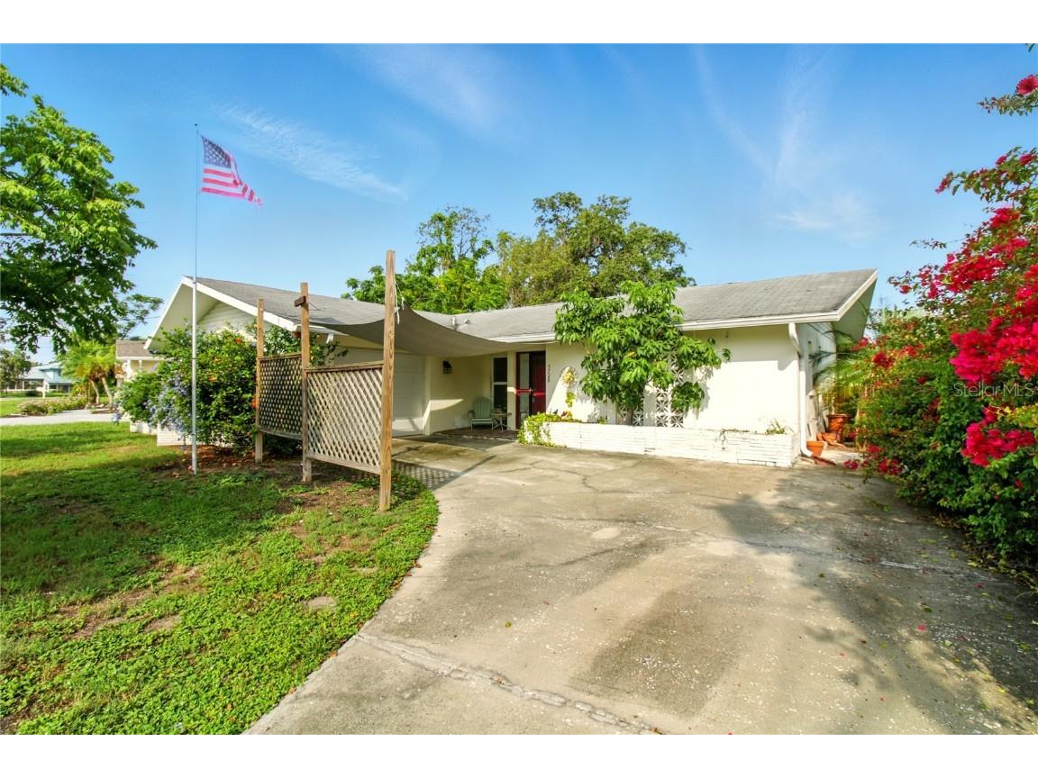 5728 Colonial Drive New Port Richey FL 34653 OM703057 image1
