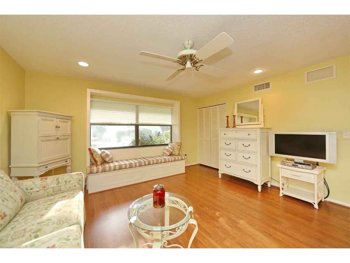 5728 Doral Drive Sarasota FL 34243 A4671944 image20