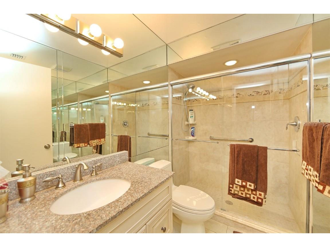 5728 Doral Drive Sarasota FL 34243 A4671944 image24