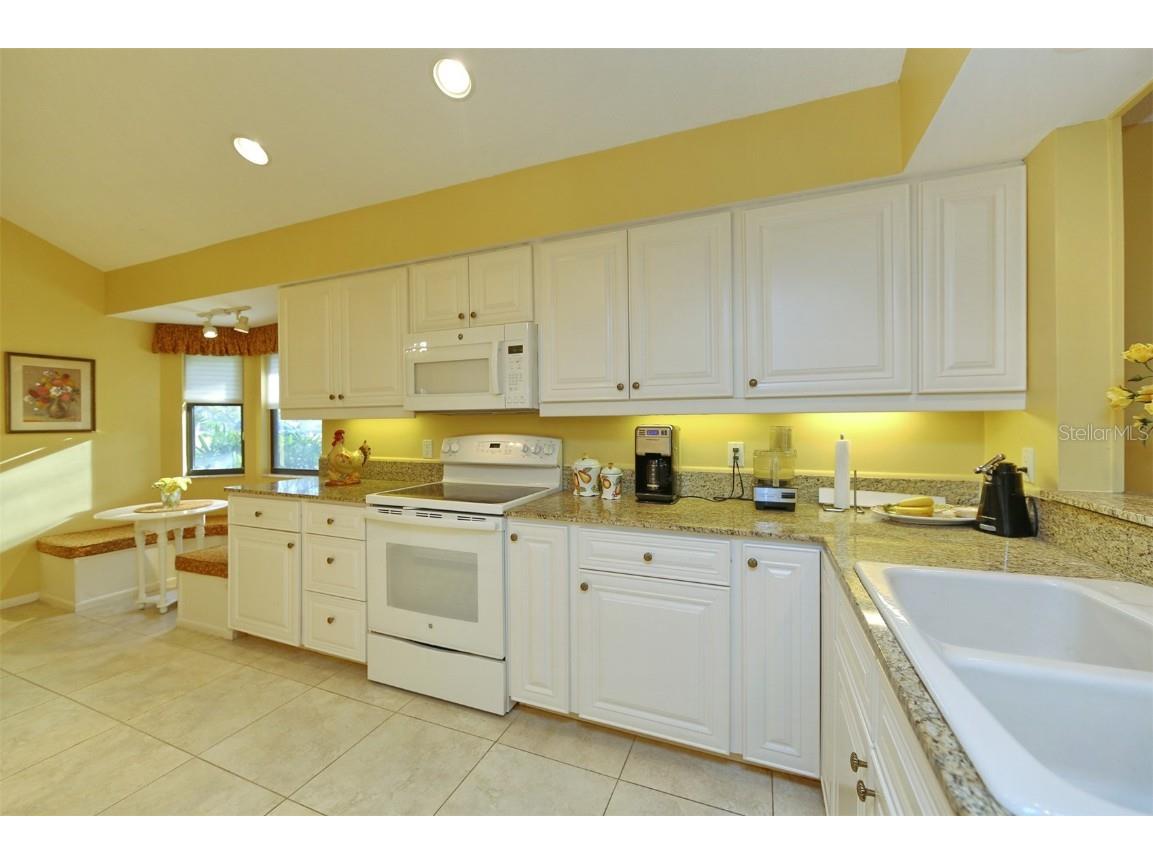 5728 Doral Drive Sarasota FL 34243 A4671944 image6