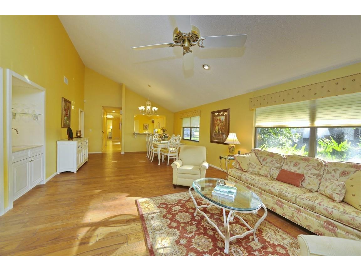 5728 Doral Drive Sarasota FL 34243 A4671944 image9