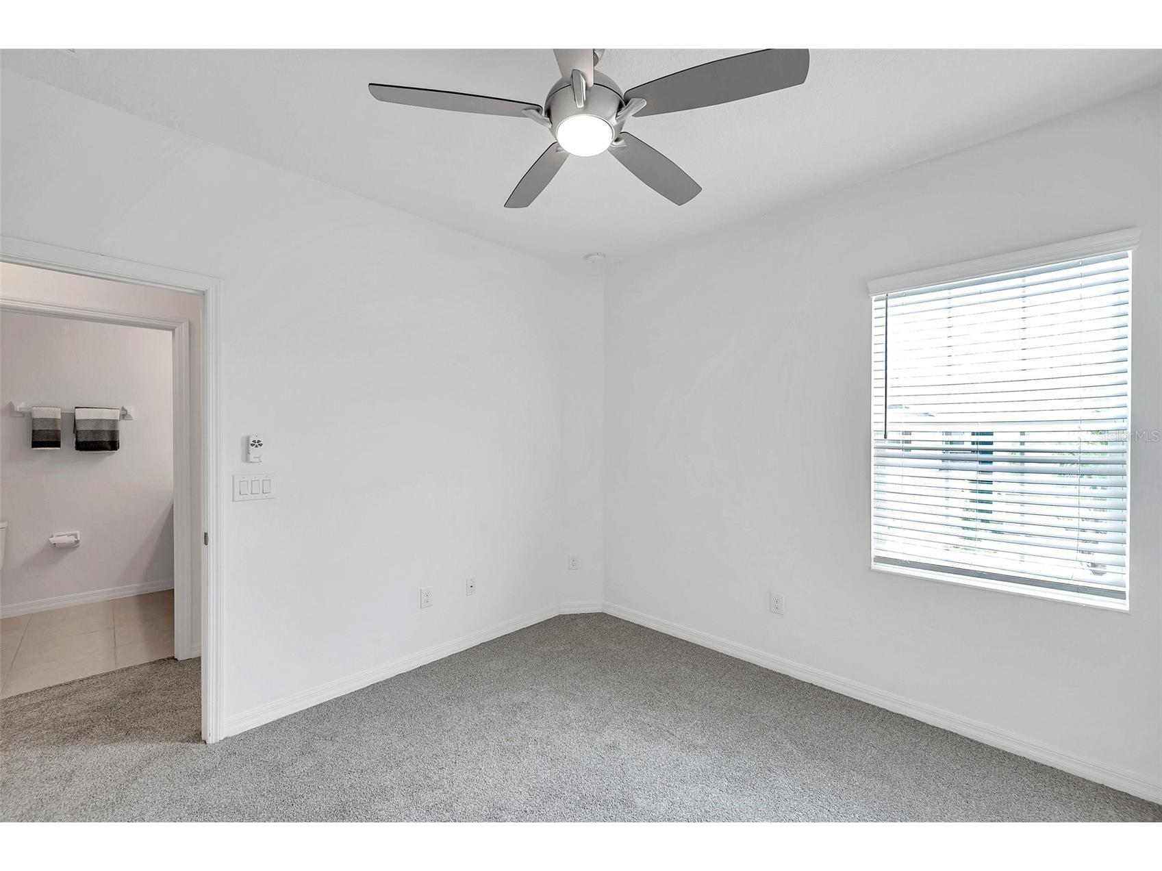 5728 Skytop Drive Lithia FL 33547 TB8465019 image24