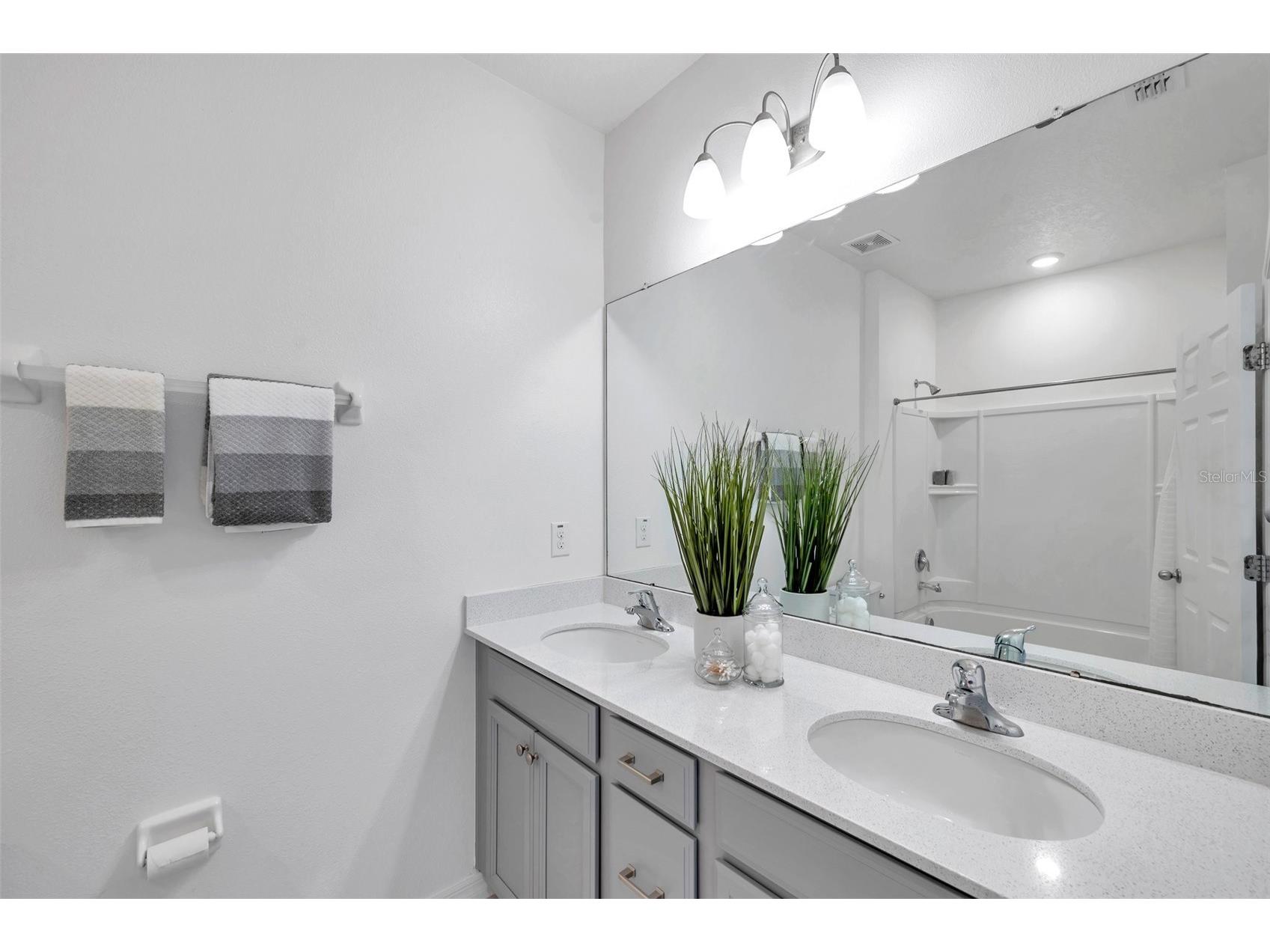 5728 Skytop Drive Lithia FL 33547 TB8465019 image25
