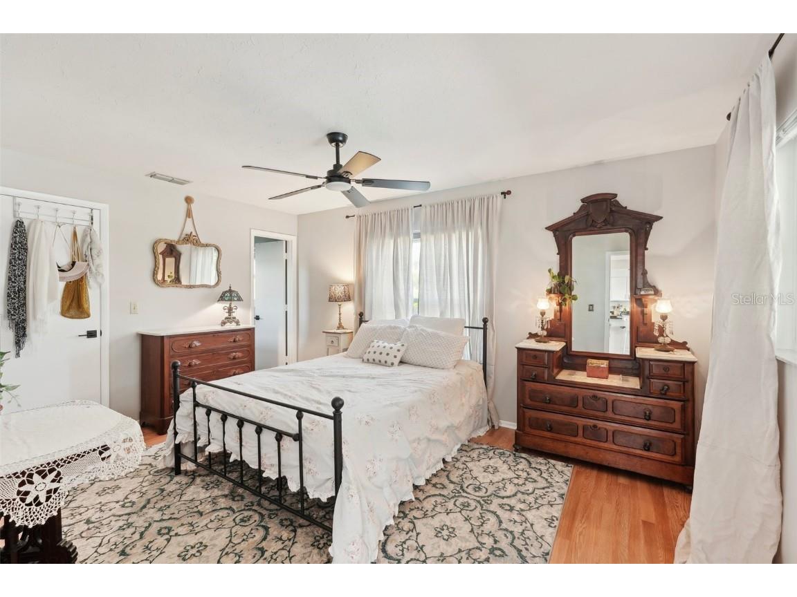 5728 Whistlewood Circle Sarasota FL 34232 A4648213 image17